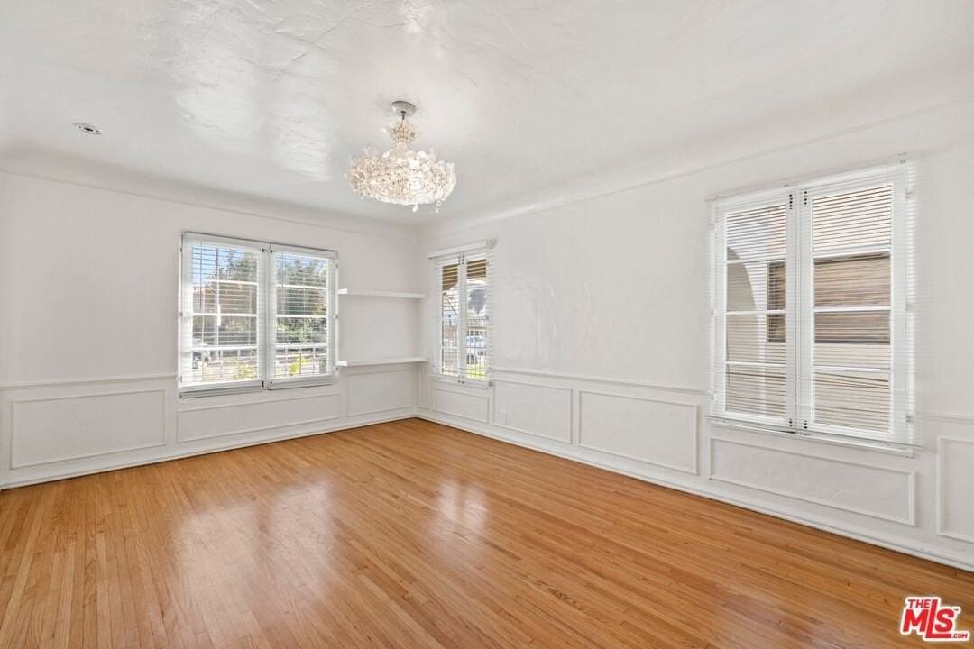 141 S Vista St - Photo 6 of 23