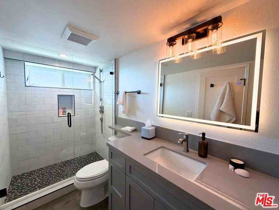 11862 Ebbtide Ln unit: Lower - Photo 7 of 17