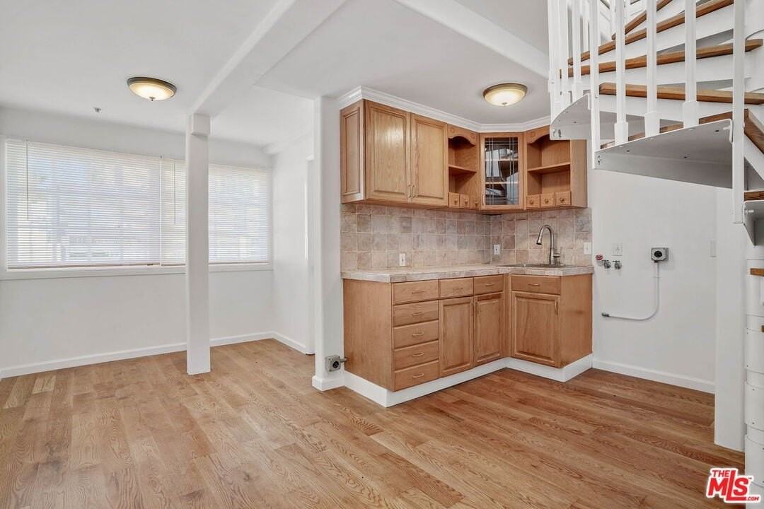 25 Arcadia Ter Unit Ph #PH - Photo 4 of 36