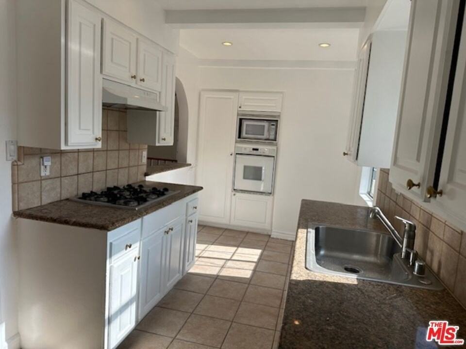 5368 Crebs Ave - Photo 6 of 16