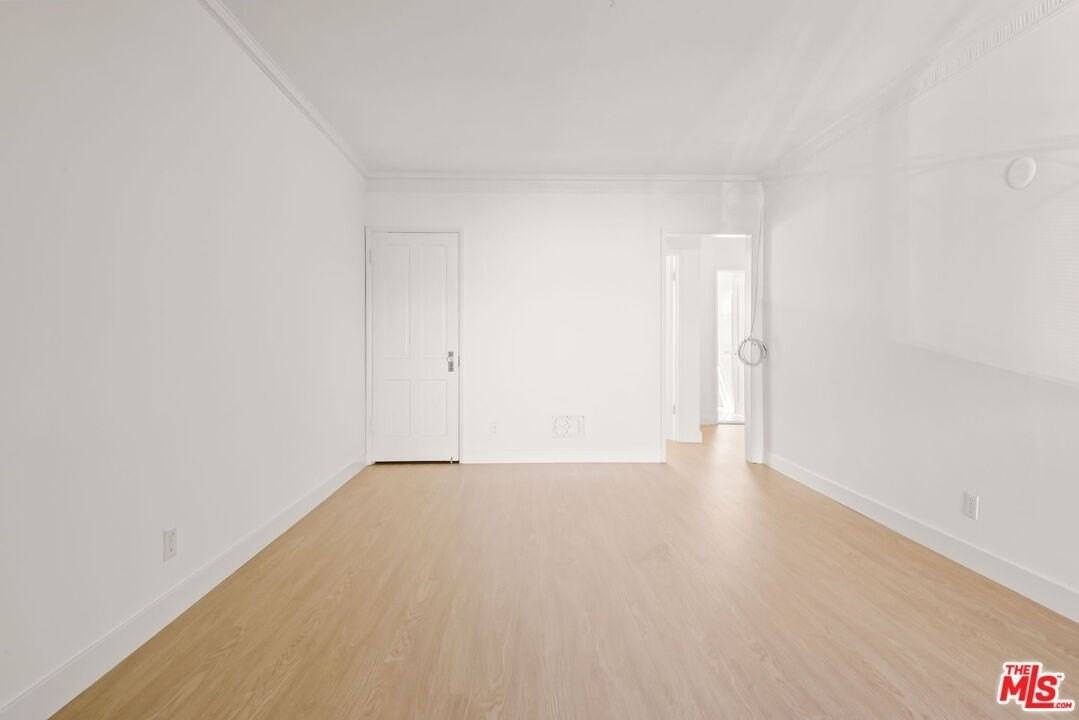 186 N Clark Dr - Photo 7 of 18