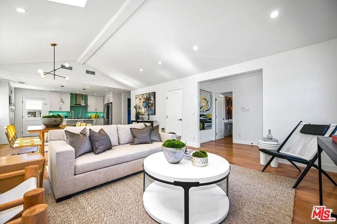 2751 Midvale Ave - Photo 5 of 20