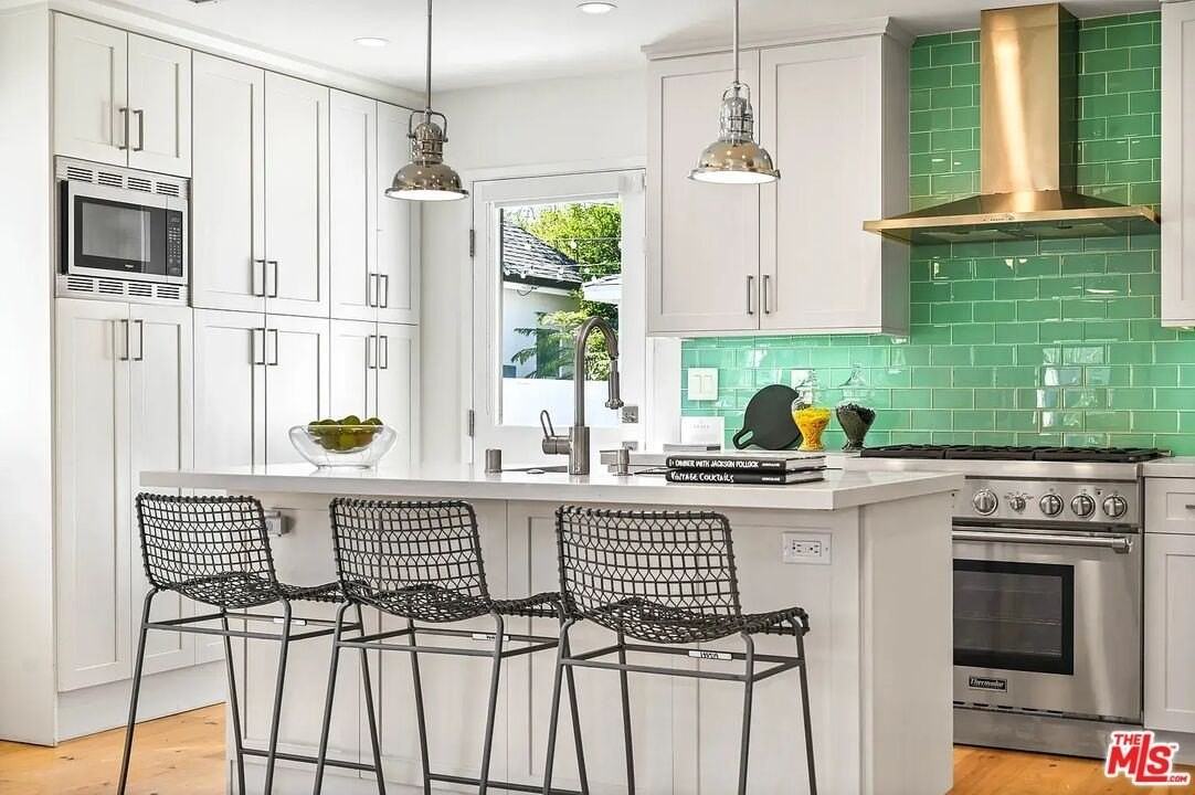 2751 Midvale Ave - Photo 7 of 20