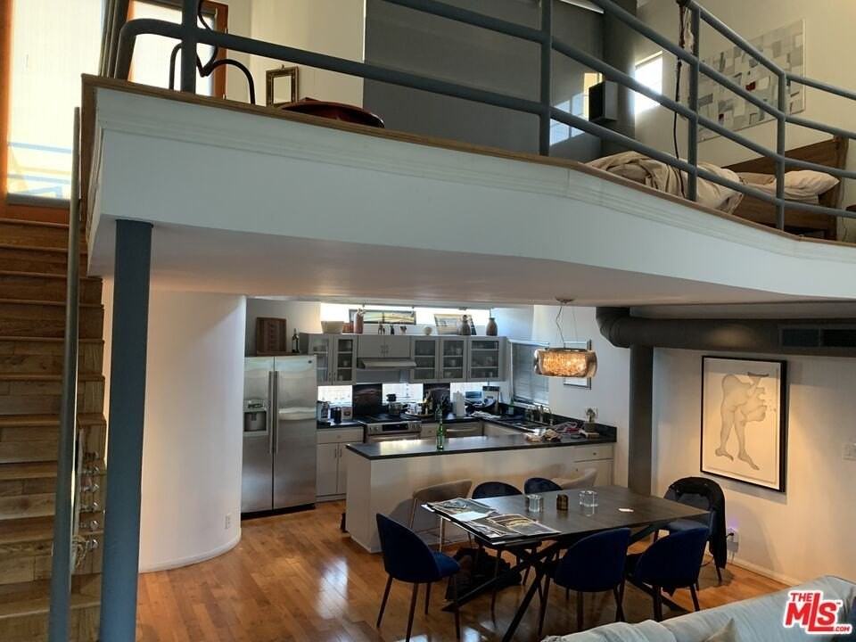 1015 Marine St Apt 4 #4 - Photo 5 of 20