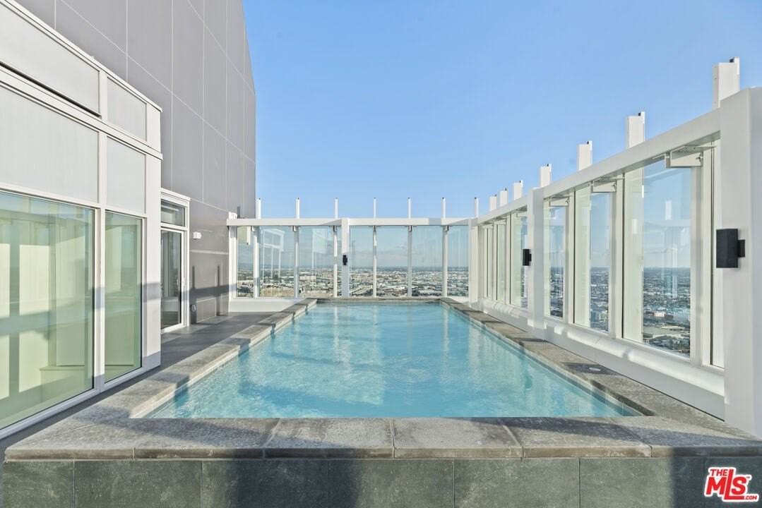 230 W Olympic Blvd Ph 1 #PH1 - Photo 2 of 50