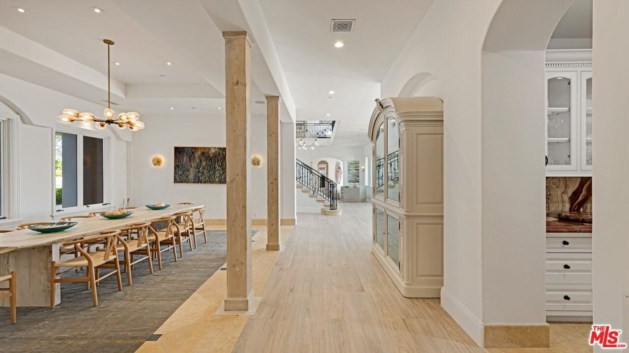 31272 Broad Beach Rd - Photo 7 of 18