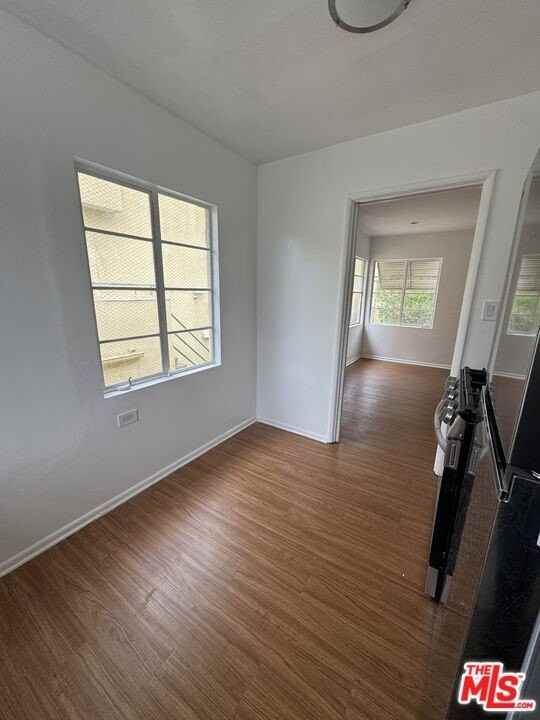 220 N Louise St Apt B #B - Photo 4 of 13