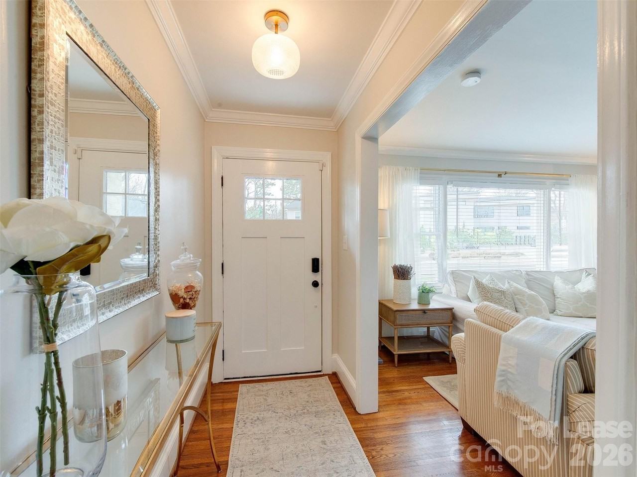 3221 Sunset Dr - Photo 6 of 48