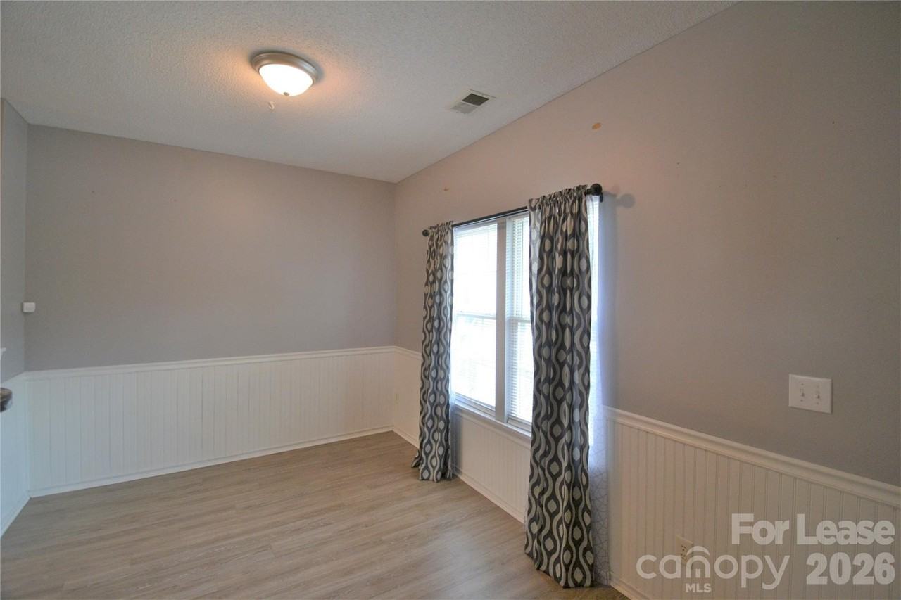 6029 Creft Cir - Photo 7 of 32