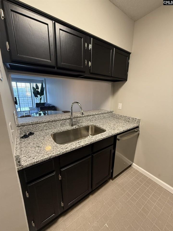 2009 Greene St - Photo 6 of 10