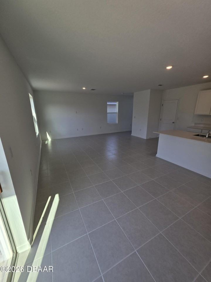 1243 Belle Isle Ln - Photo 3 of 19