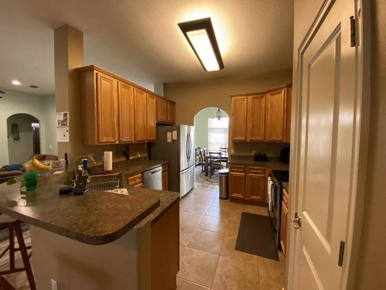 2722 Lakes Edge Ln - Photo 2 of 16