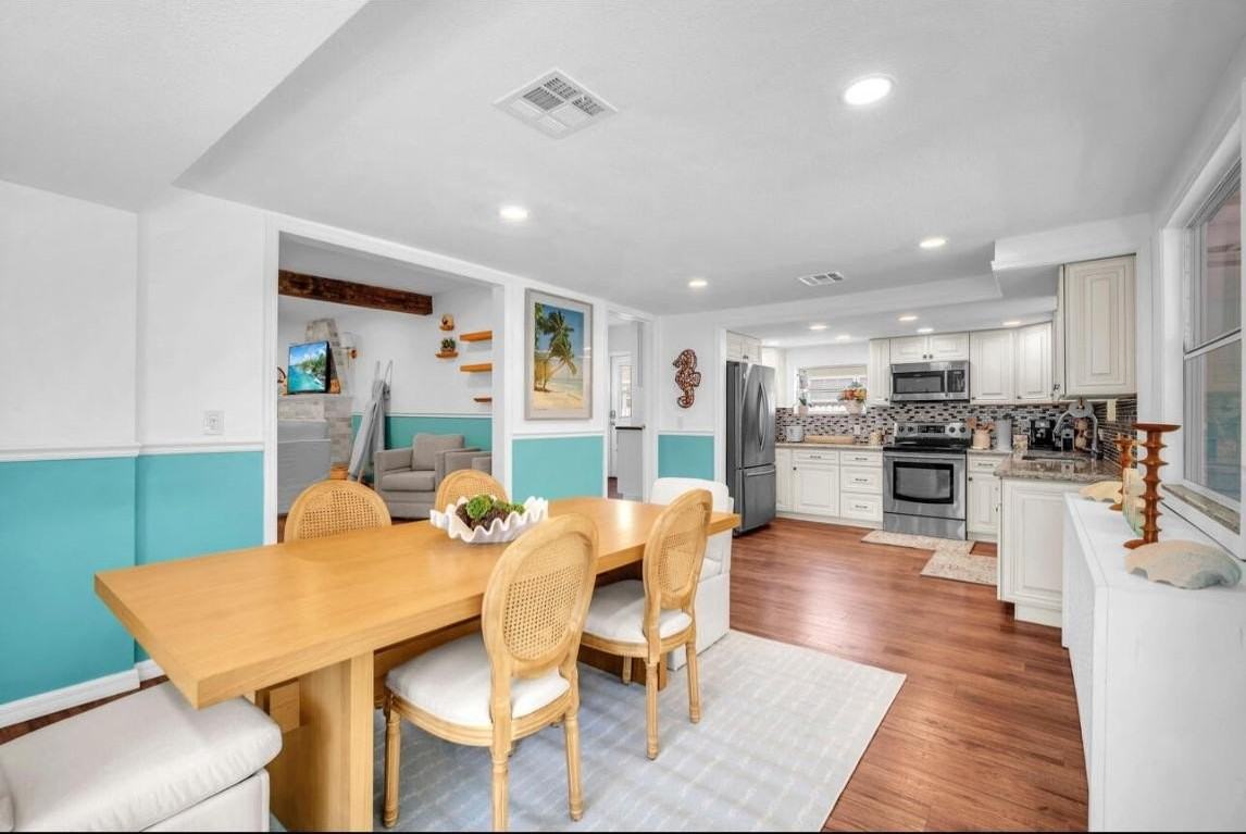 528 N Palmway - Photo 5 of 21