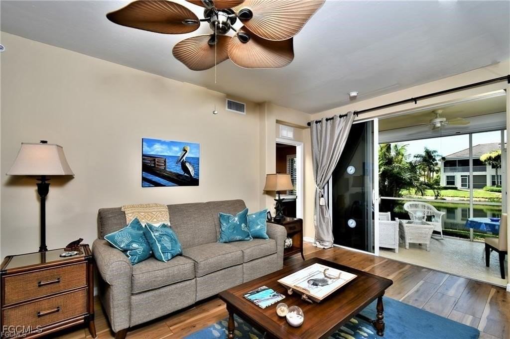 11631 Marino Ct #806 - Photo 4 of 27