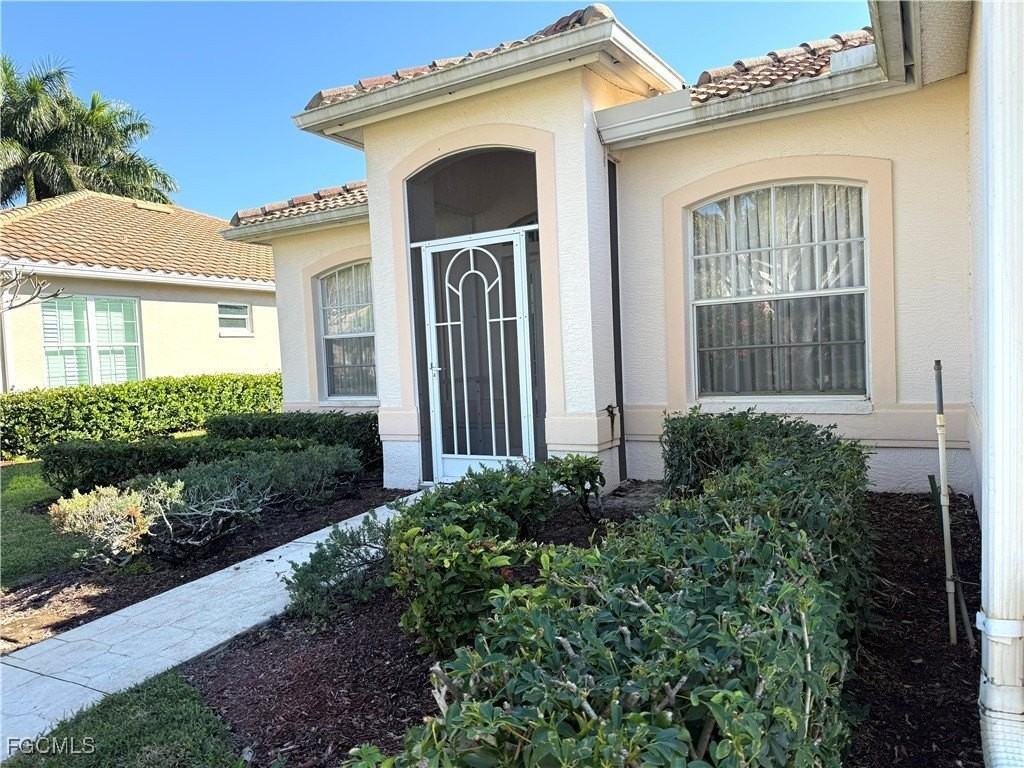 11081 Lakeland Cir - Photo 2 of 28