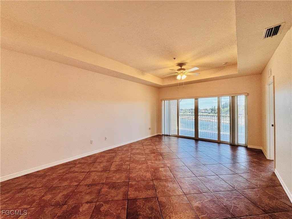 10010 Maddox Ln Apt 318 #318 - Photo 2 of 38