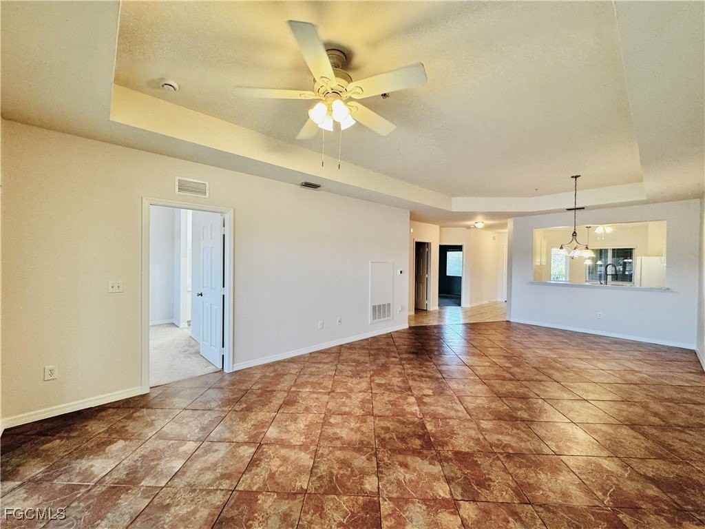 10010 Maddox Ln Apt 318 #318 - Photo 6 of 38