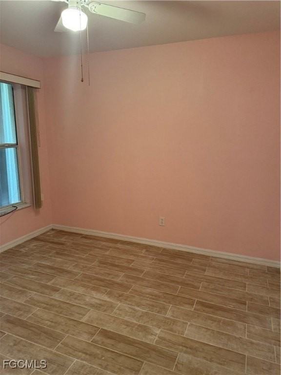 210 Plainfield St - Photo 6 of 13