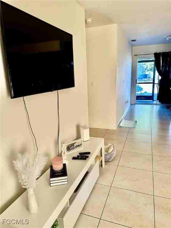 1203 Ne 8th Ter - Photo 5 of 9