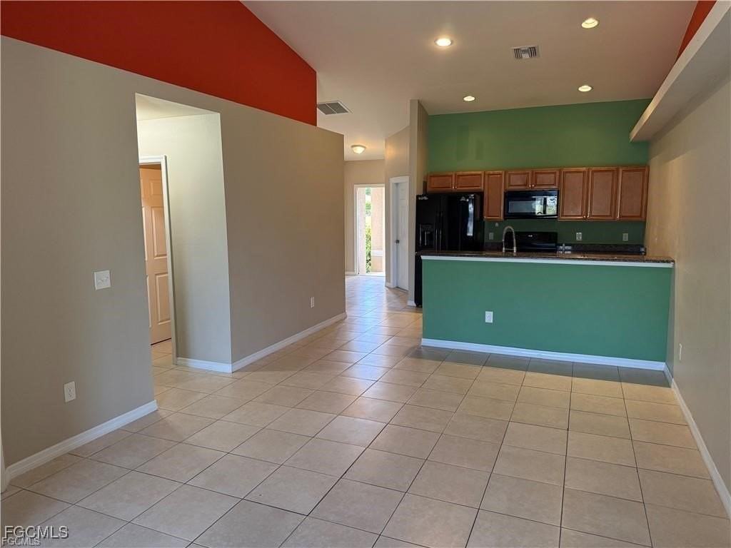 4148 Sw 7th Pl #4200 - Photo 4 of 11