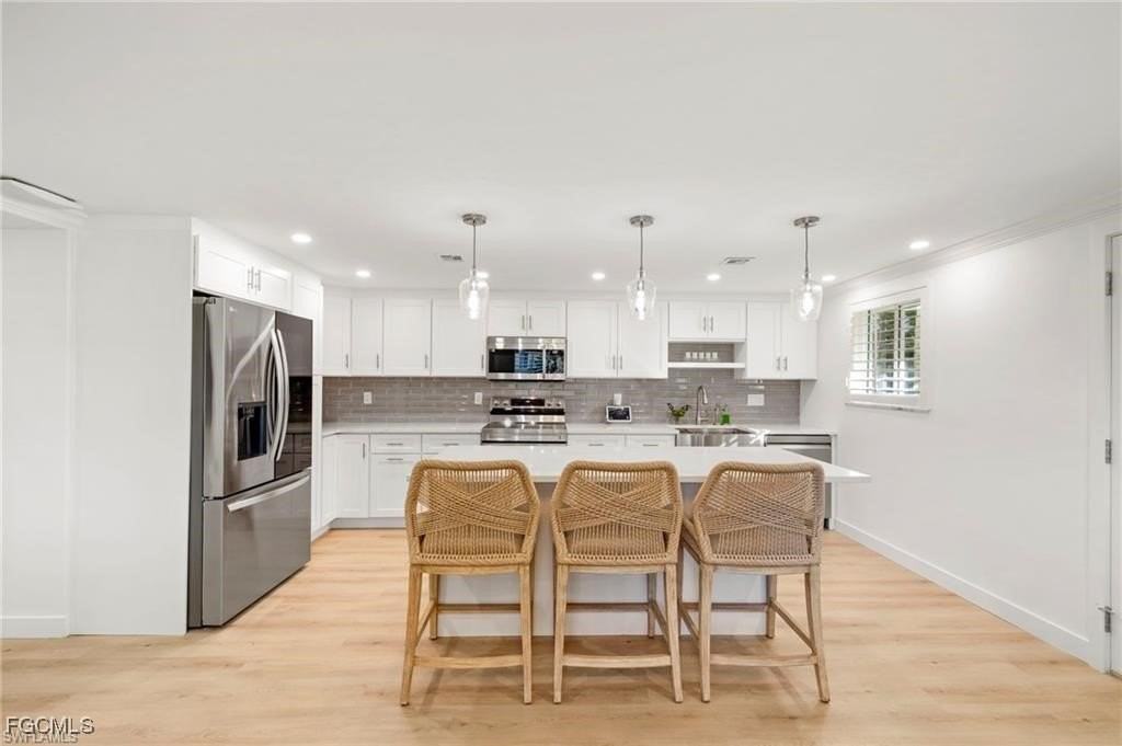 503 Broad Ave S Unit 503 #503 - Photo 4 of 24