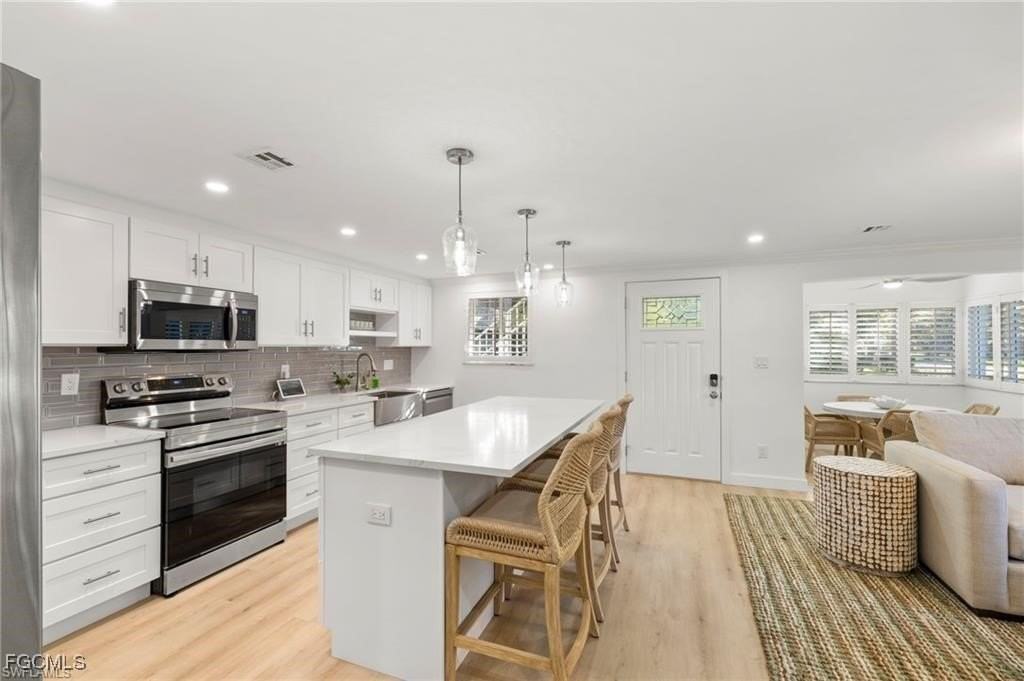 503 Broad Ave S Unit 503 #503 - Photo 5 of 24