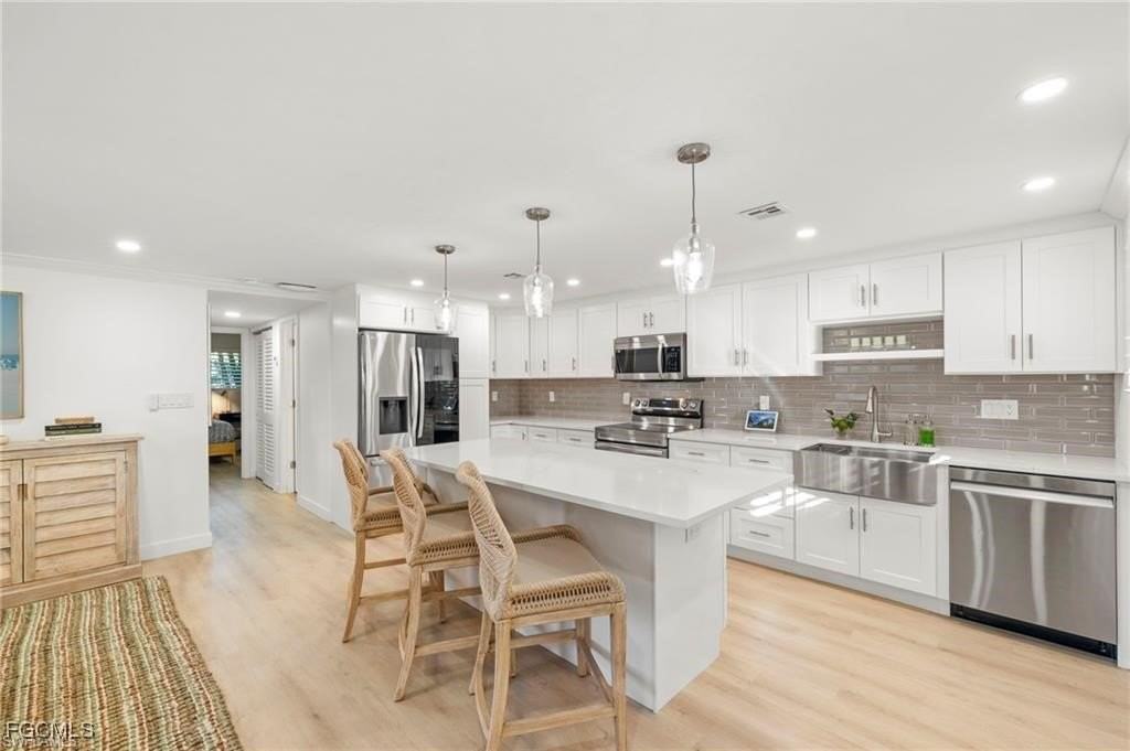 503 Broad Ave S Unit 503 #503 - Photo 7 of 24