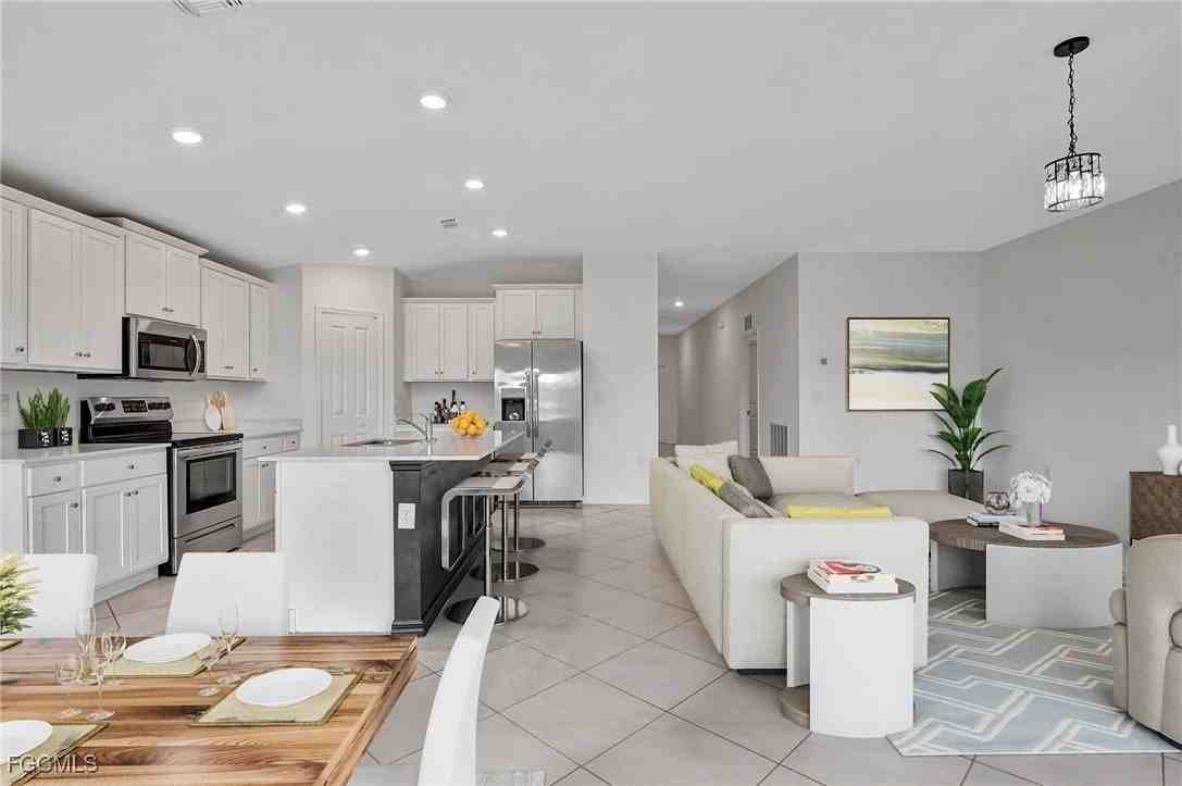 418 Pickford Ave - Photo 7 of 36