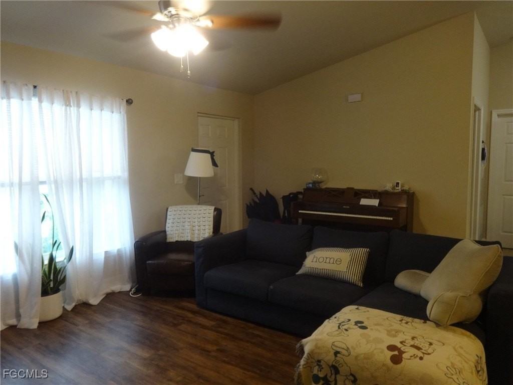 1401 Sw 6th Ave - Photo 2 of 15