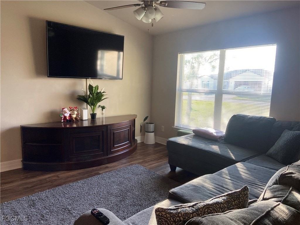 1401 Sw 6th Ave - Photo 3 of 15