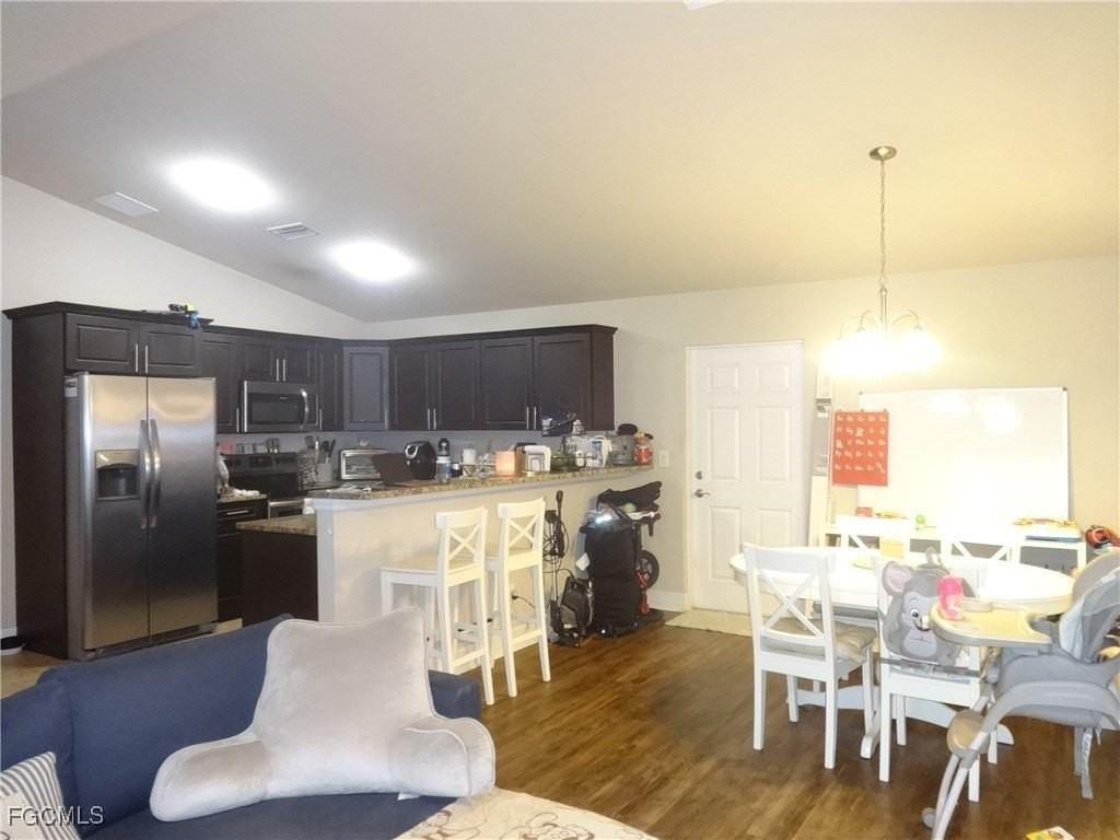 1401 Sw 6th Ave - Photo 4 of 15