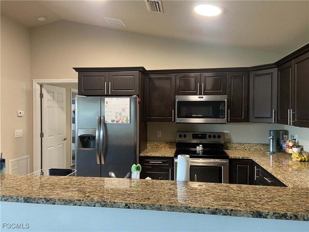 1401 Sw 6th Ave - Photo 7 of 15