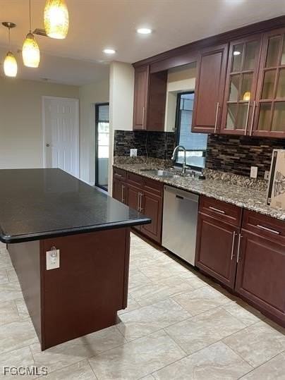 1723 Se Van Loon Ter - Photo 3 of 10