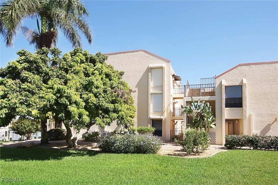 4010 Se 20th Pl Unit 1 #1 - Photo 2 of 26