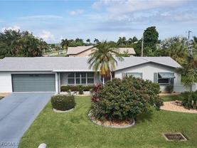 4240 Se 3rd Ave - Photo 1 of 1