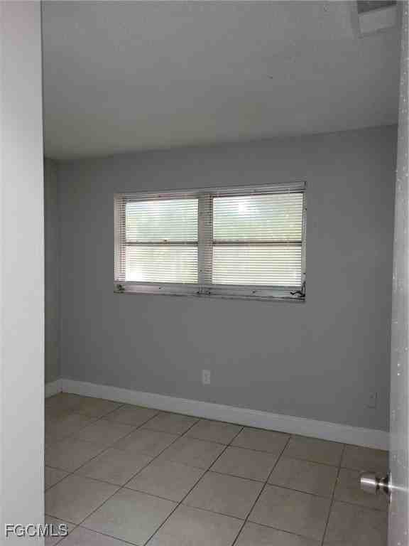 2241 Euclid Ave Apt 4 #4 - Photo 6 of 14