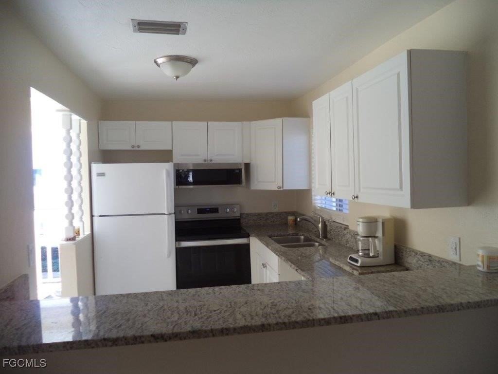 8071 Country Rd Unit 205 #205 - Photo 4 of 11