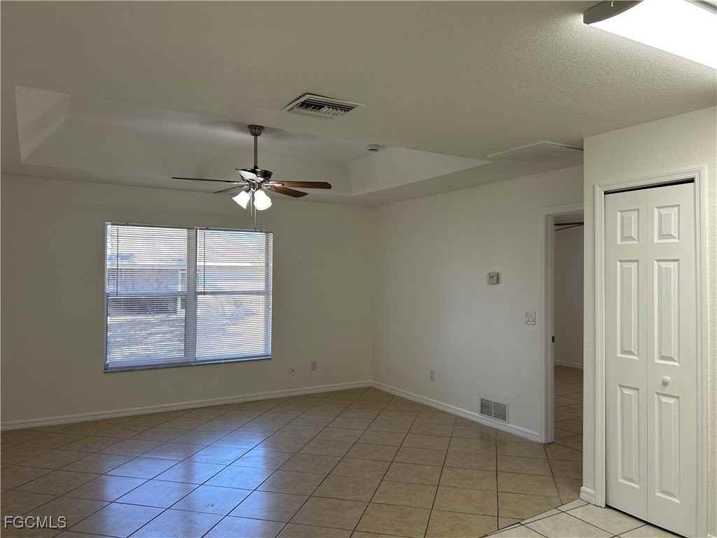 2936 Se Santa Barbara Pl Apt A #A - Photo 2 of 8