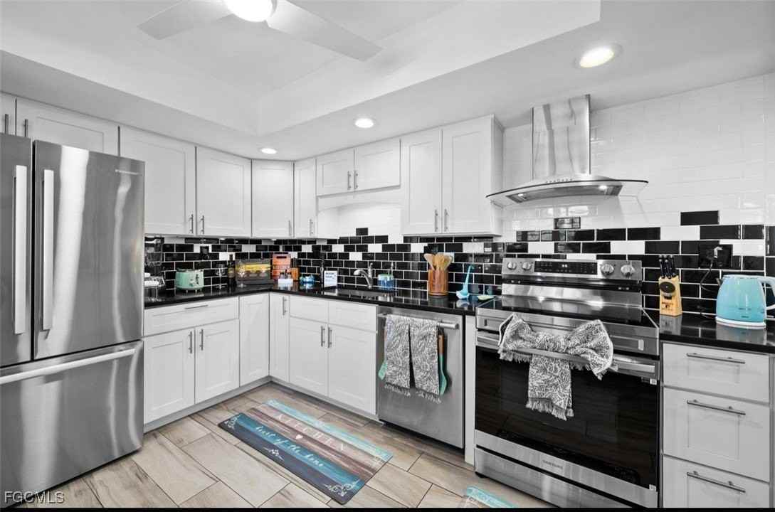 413 Augusta Blvd Apt 302 #302 - Photo 6 of 22