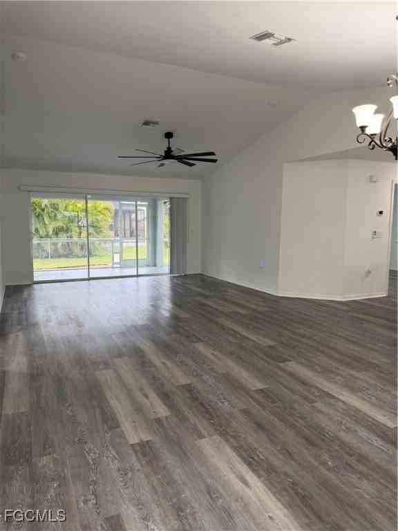 2709 Nw 1st Pl - Photo 5 of 29