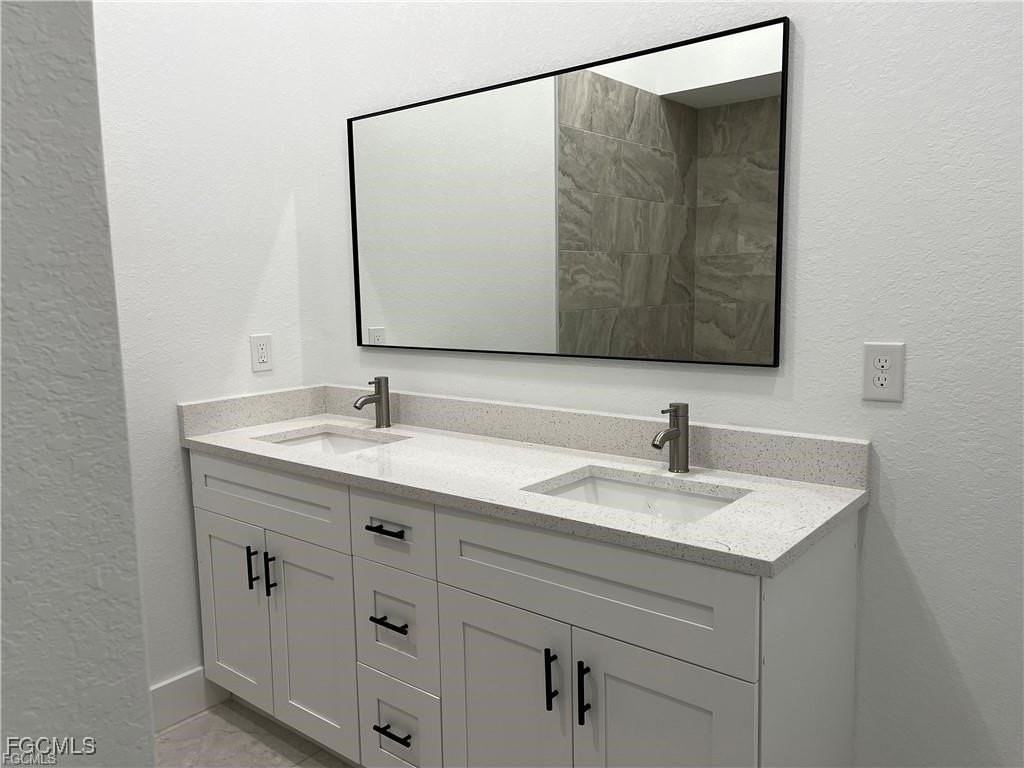 5302 Anita Ave N - Photo 3 of 11