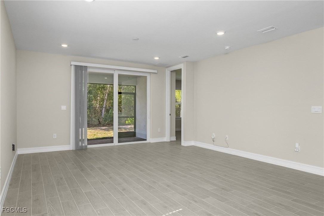 21924 Milan Villas Ln - Photo 5 of 26