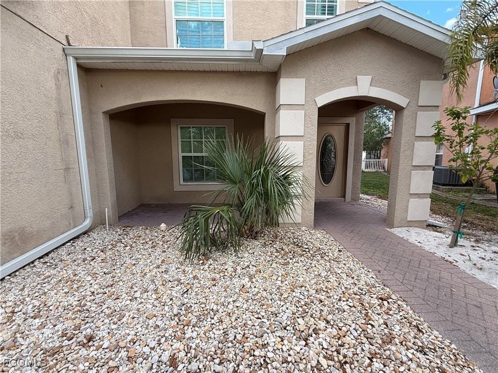 8258 Silver Birch Way - Photo 2 of 29