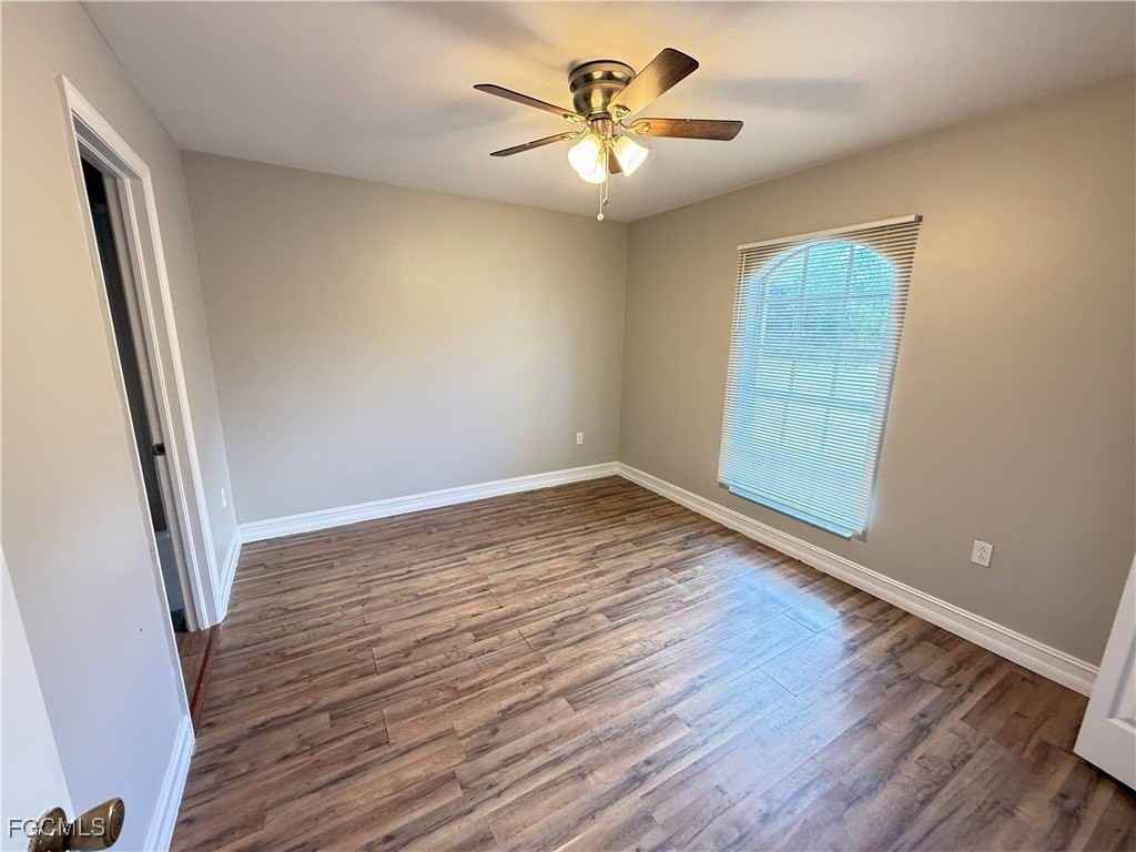 629 Dauphine Ave S - Photo 5 of 12