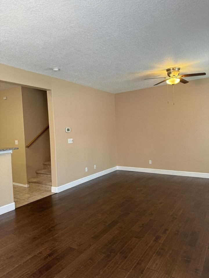 10812 Fort Point Ln Ne - Photo 7 of 45