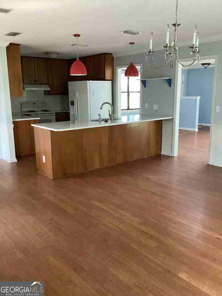 2902 Plantation Dr - Photo 7 of 22