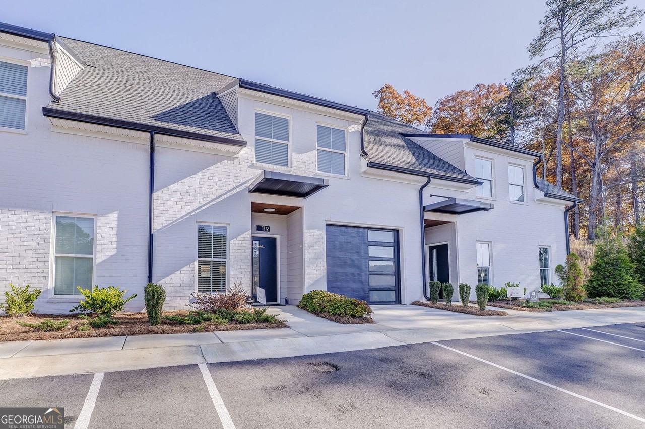 109 Chateau Dr Se - Photo 5 of 50