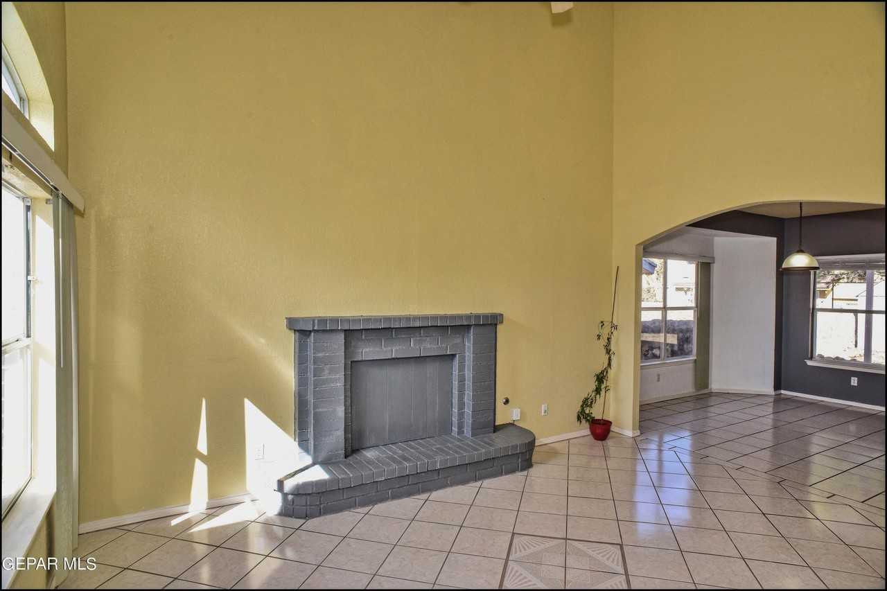 12107 Valley Quail Dr - Photo 7 of 43