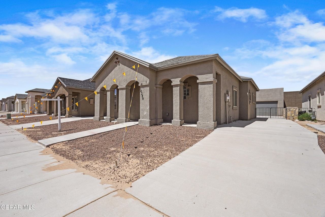 14329 Bill Lazor Pkwy - Photo 3 of 26