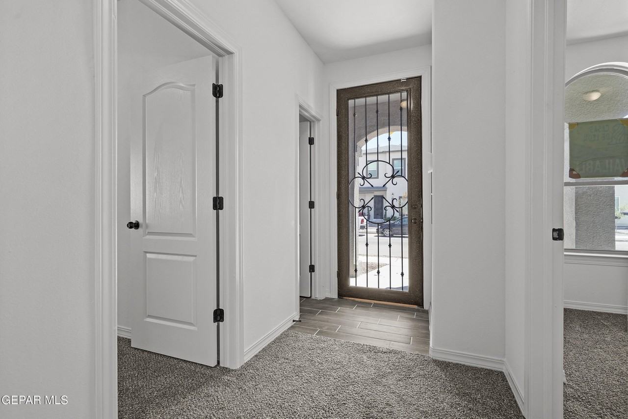 14329 Bill Lazor Pkwy - Photo 4 of 26